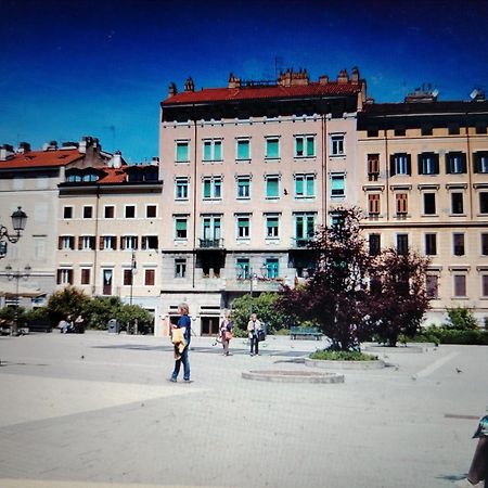 Lucia Haus Trieste Bagian luar foto